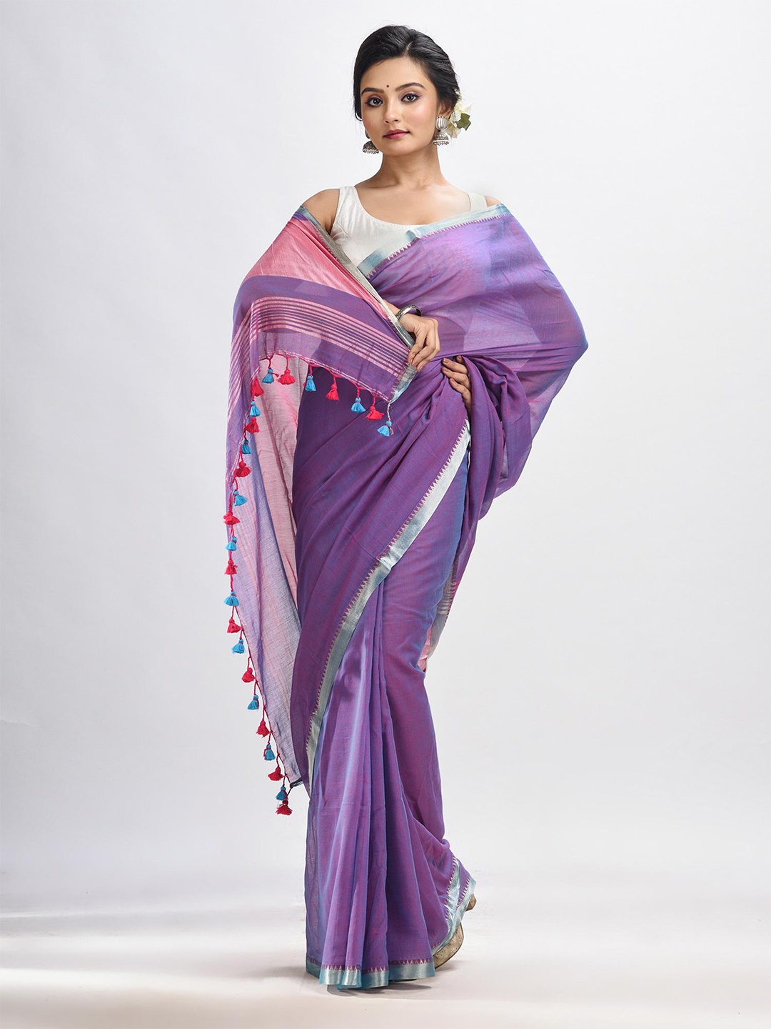 

Angoshobha Zari Detailed Pure Cotton Saree, Violet