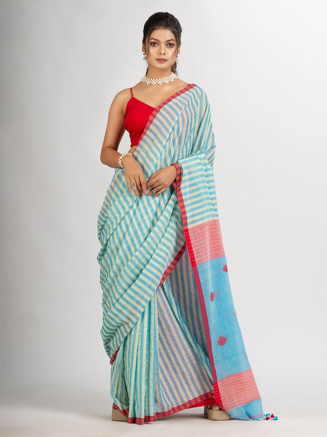 

Angoshobha Striped Pure Cotton Jamdani Saree, Blue