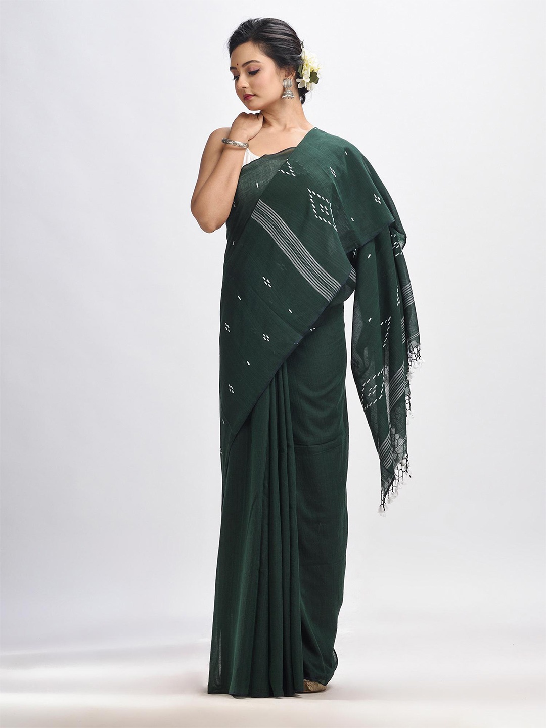 

Angoshobha Ethnic Motif Woven Design Pure Cotton Jamdani Saree, Green