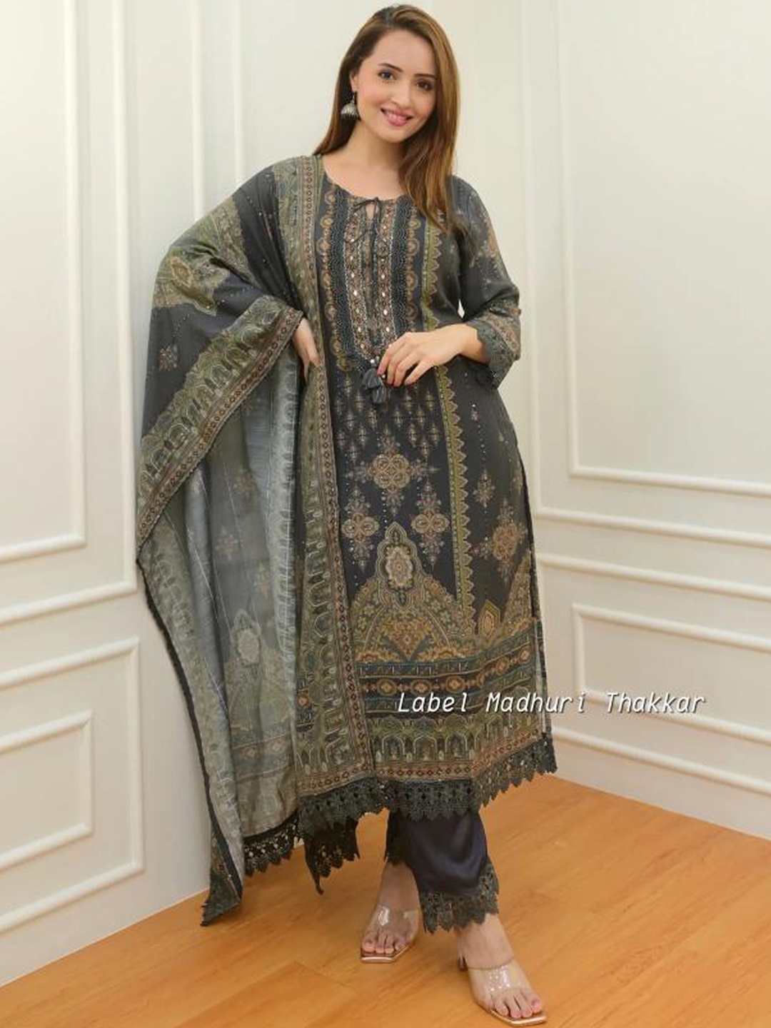 

BAESD Ethnic Motifs Printed Regular Mirror Work Kurta With Trousers & Dupatta, Grey