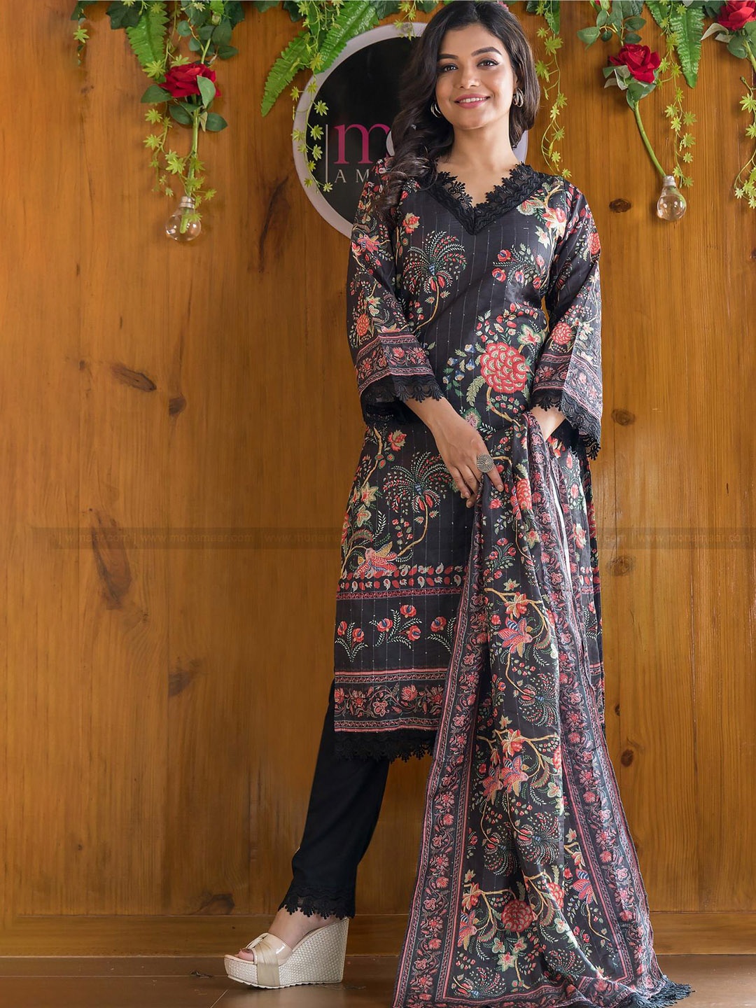 

White World Floral Printed Thread Work Kurta With Trousers & Dupatta, Black