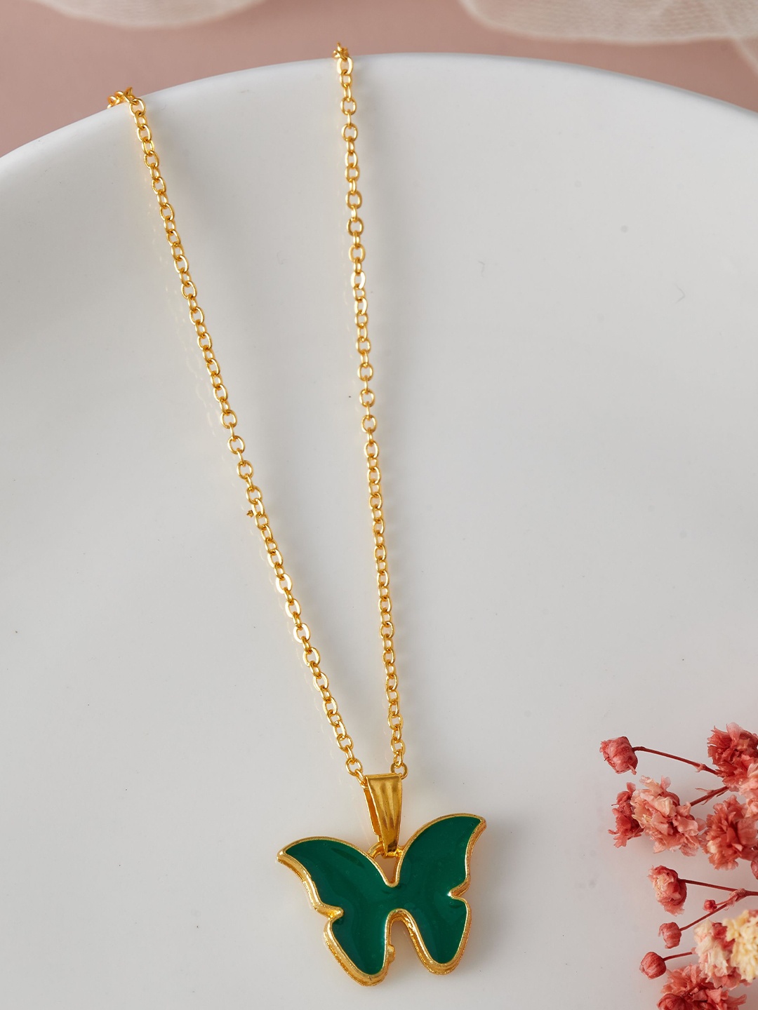 

DressBerry Gold-Plated Butterfly-Shaped Pendant with Chain