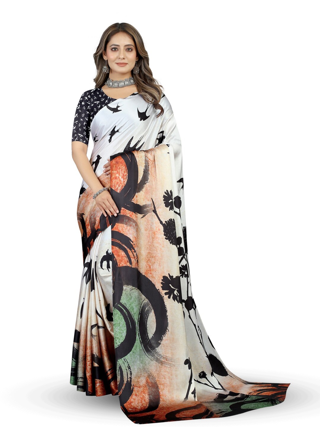 

Inithi Floral Printed Satin Saree, White