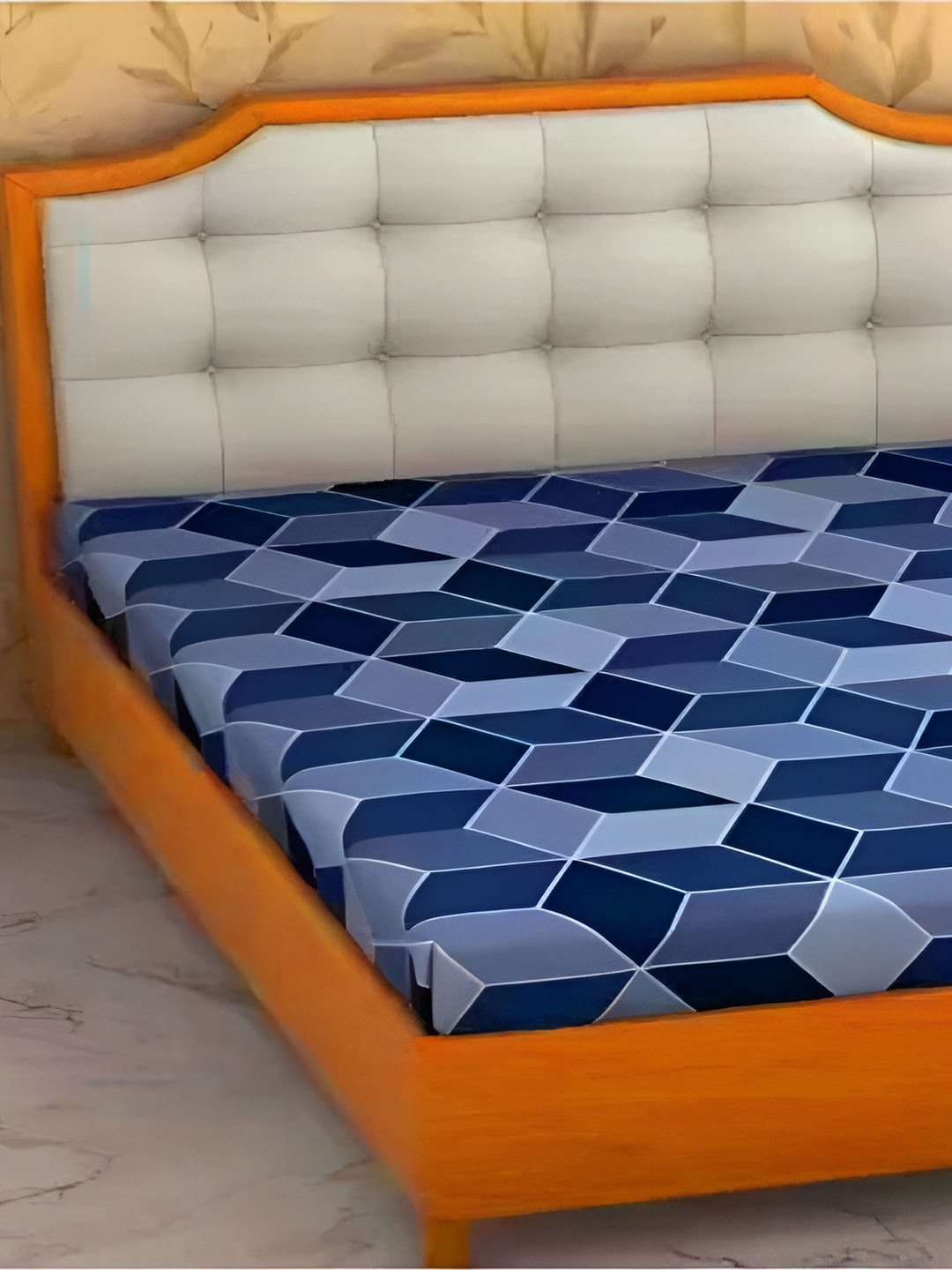 

Supreme Home Collective Blue & Grey Geometric 144 TC Queen Bedsheet