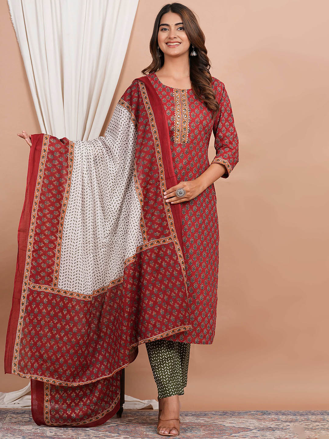 

ZOYOTO Floral Printed Gotta Patti Pure Cotton Kurta With Trouser & Dupatta, Maroon