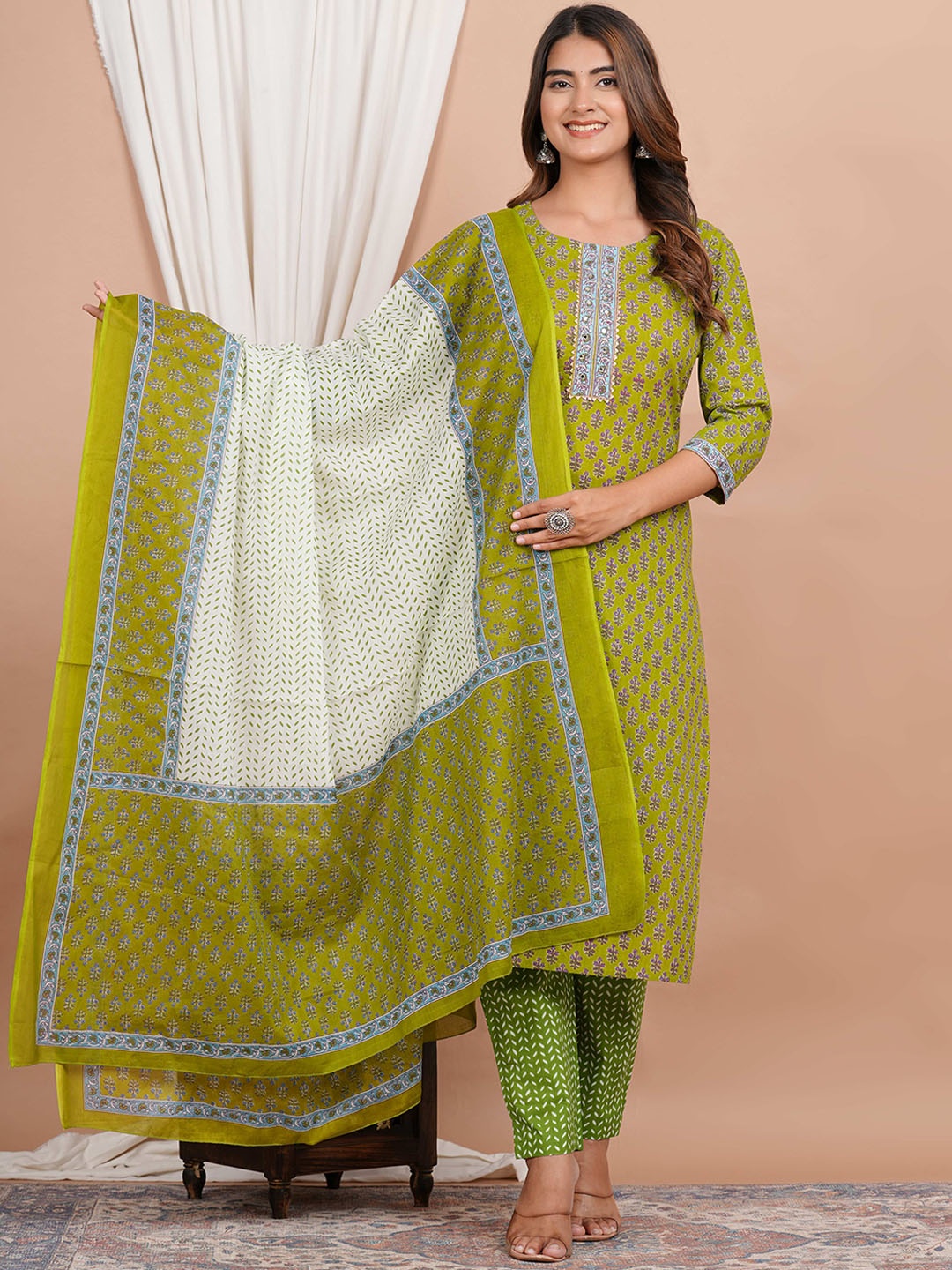 

ZOYOTO Floral Printed Gotta Patti Pure Cotton Kurta With Trouser & Dupatta, Green