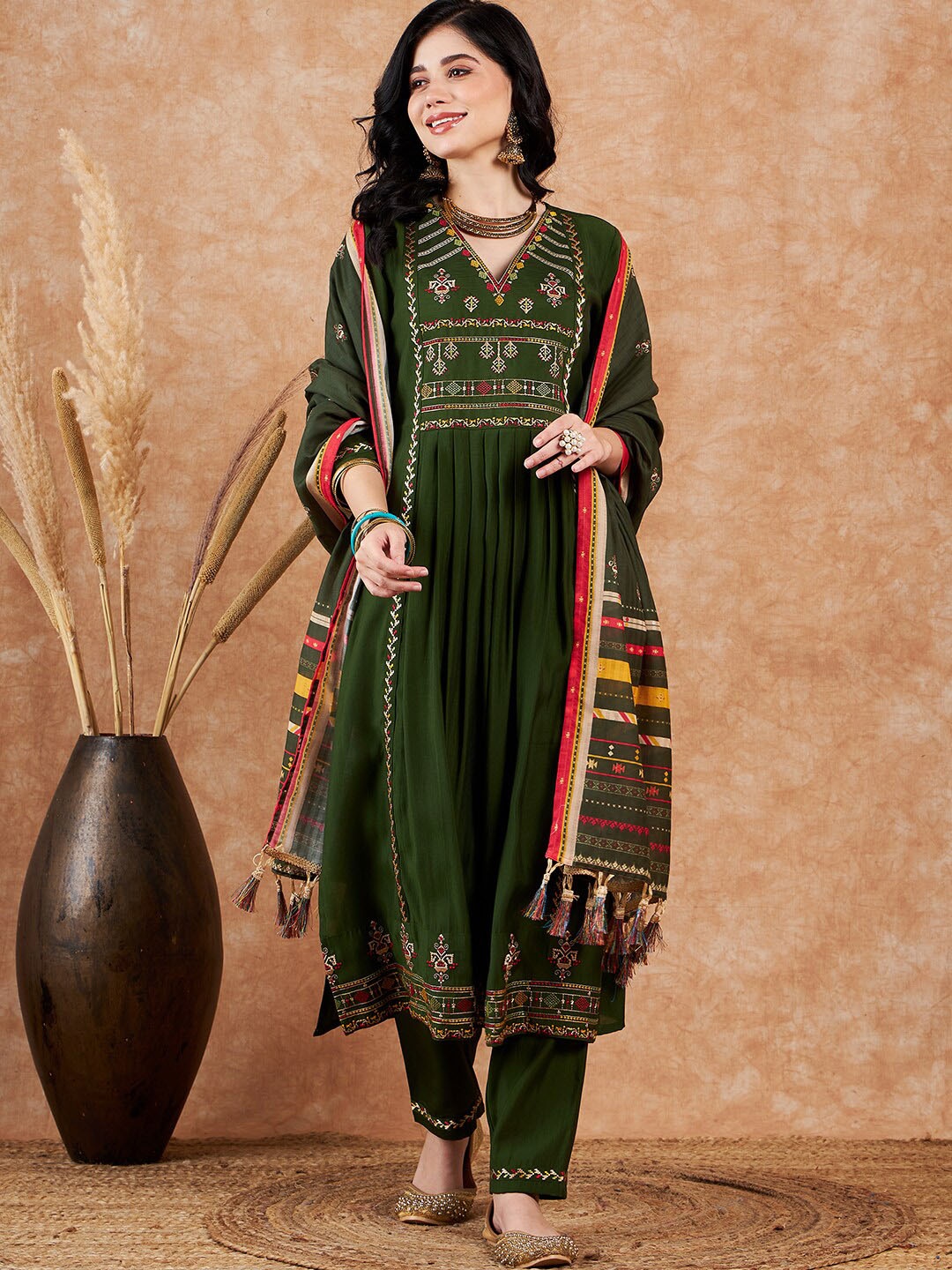 

Sangria Green Floral Embroidered Yoke Design V-Neck Straight Kurta With Trouser Dupatta