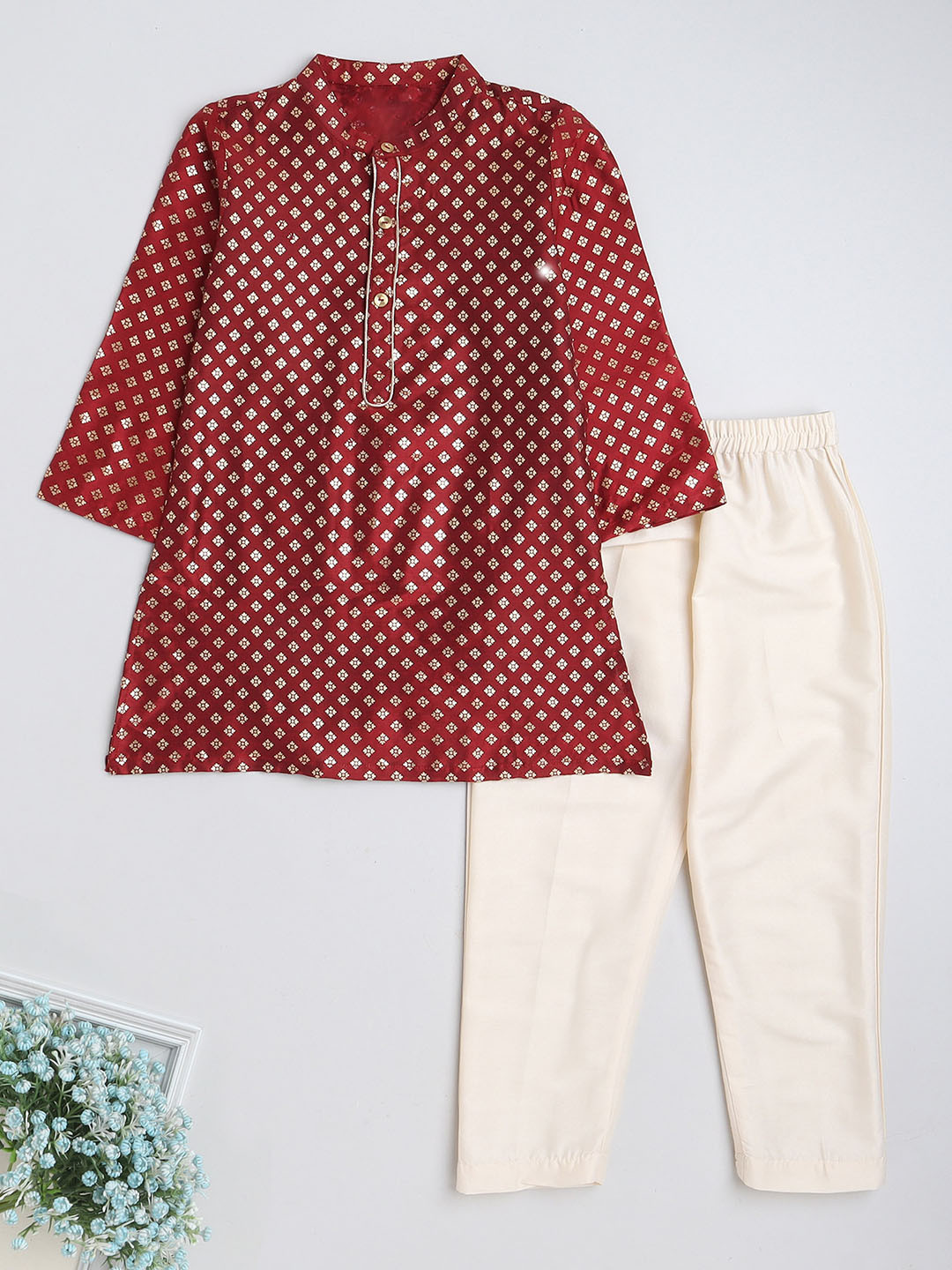 

The Magic Wand Boys Ethnic Motifs Printed Mandarin Collar Kurta with Pyjamas, Maroon