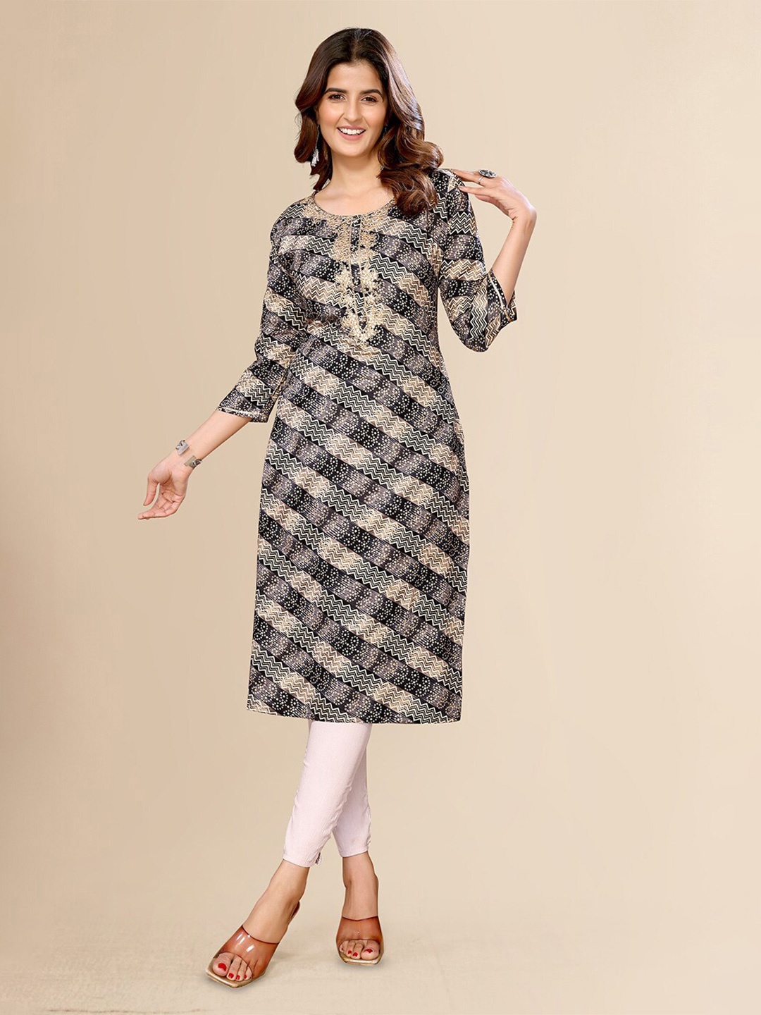 

FABMORA Leheriya Printed Gotta Patti Round Neck Cotton Straight Kurta, Navy blue
