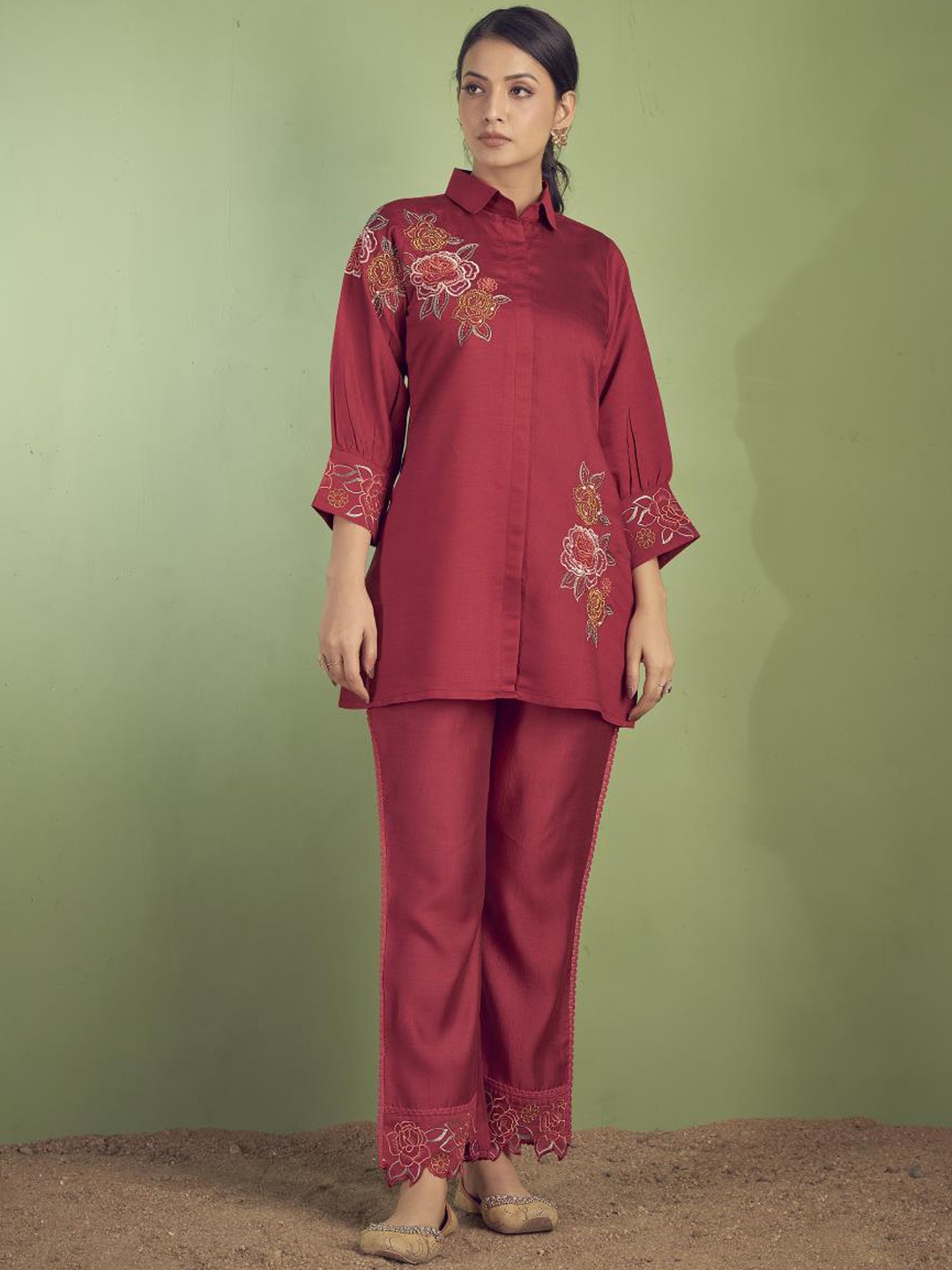 

Varanga Embroidered Shirt Collar Placement Design Kurta With Embroidered Scallop Trousers, Maroon