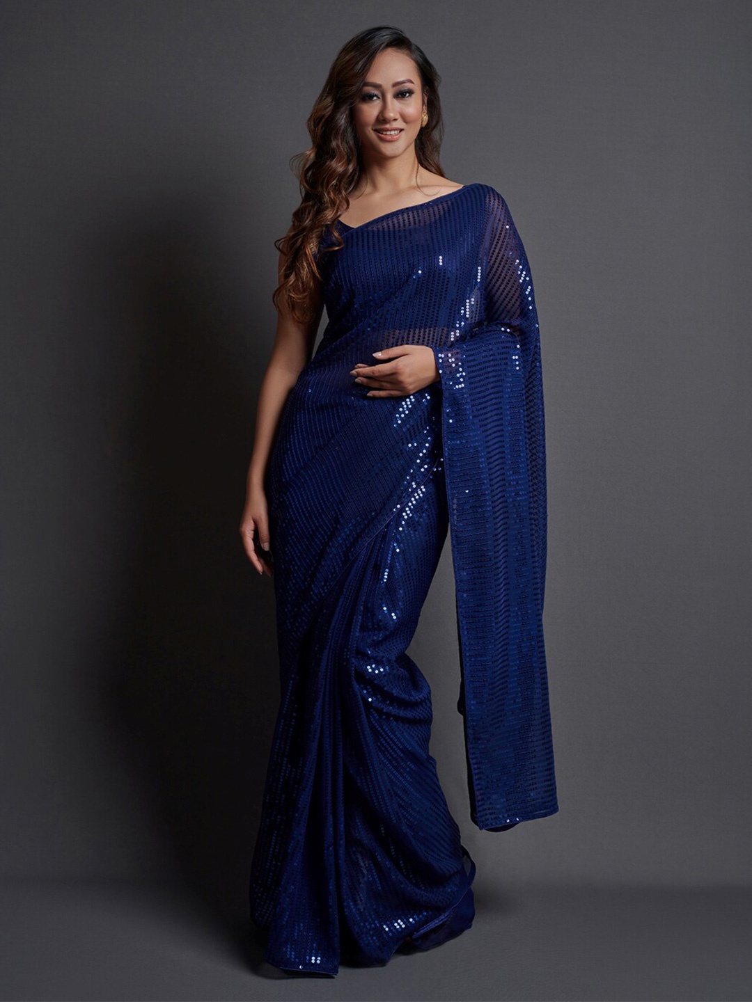 

B Bella Creation Embellished Sequinned Saree, Blue