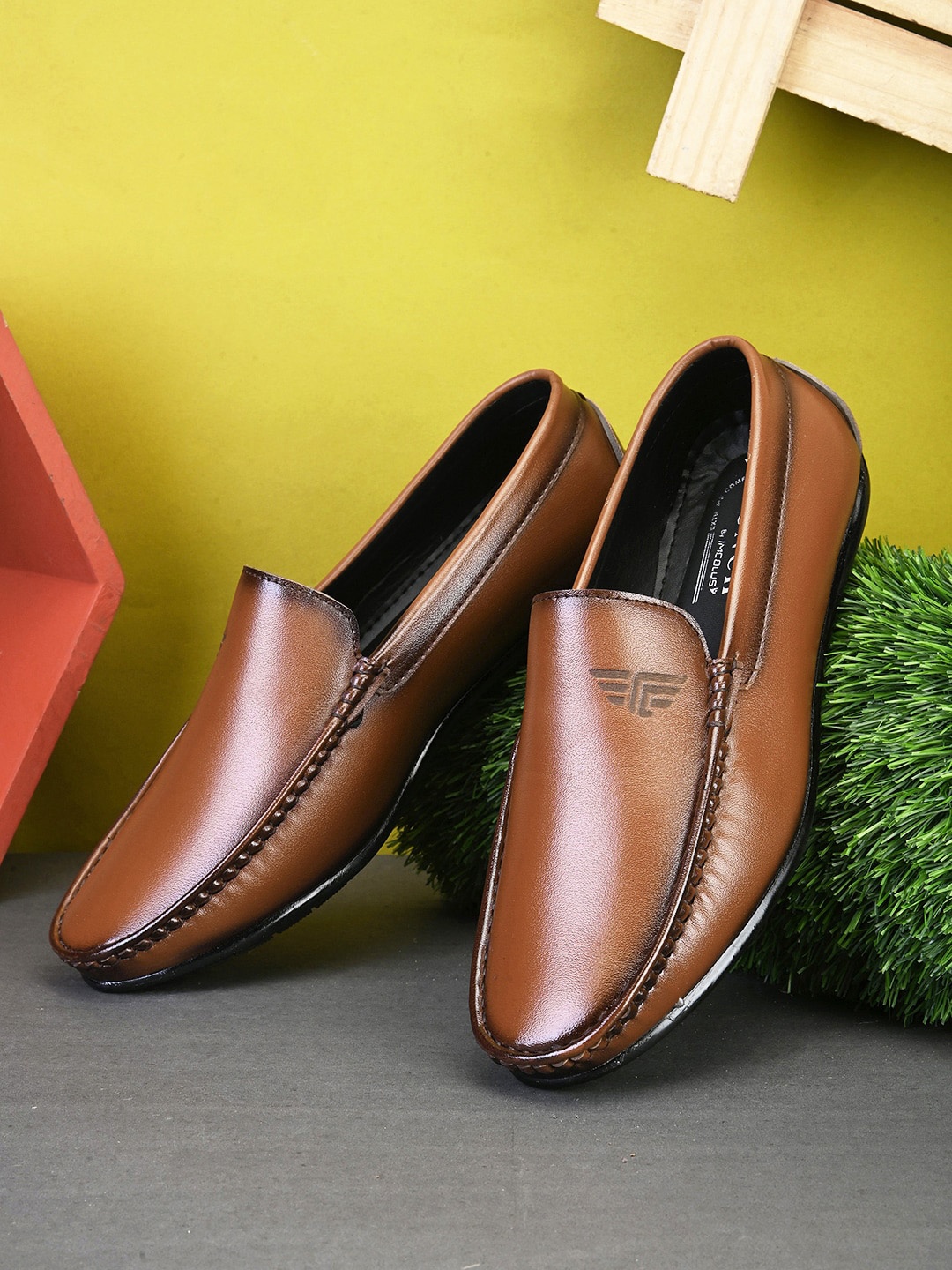 

IMCOLUS Men Lightweight Loafers, Tan