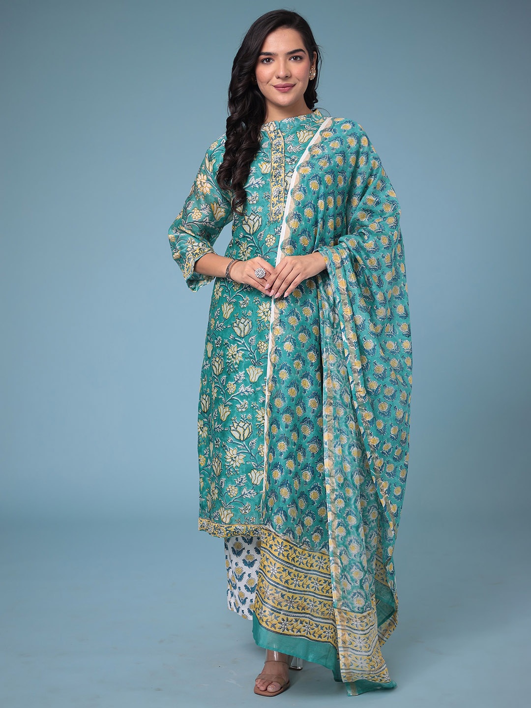 

ZARI Floral Printed Mandarin Collar Cotton Silk Kurta With Trouser & Dupatta, Green