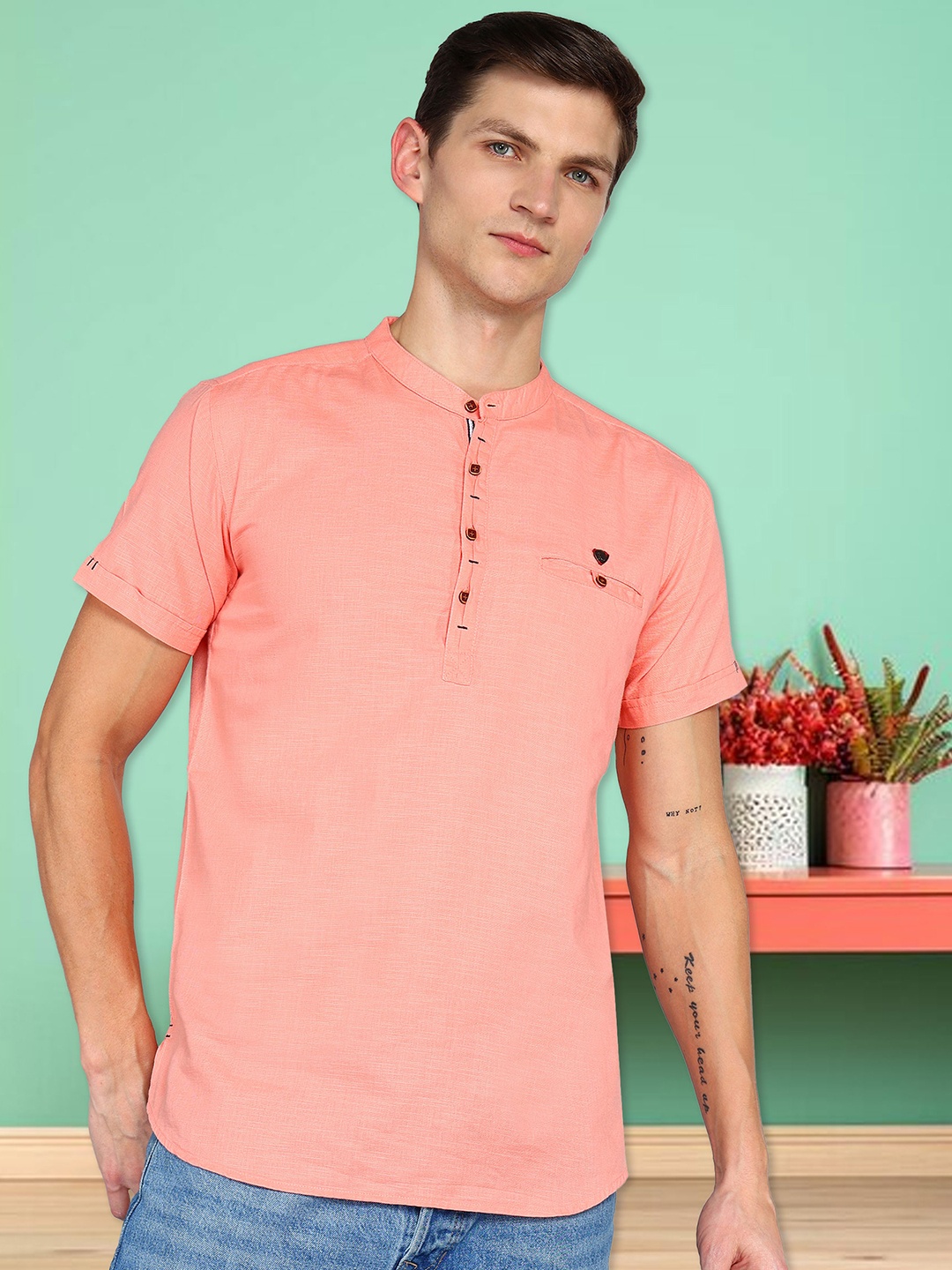 

Kuons Avenue Linen Cotton Mandarin Collar Roll Up Sleeve Pathani Short Straight Kurta, Peach