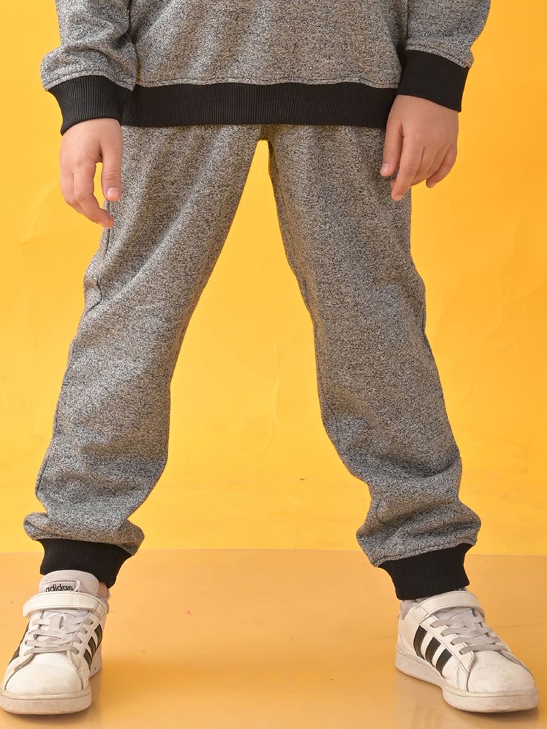 

Anthrilo Boys Relaxed Easy Wash Fleece Joggers, Black
