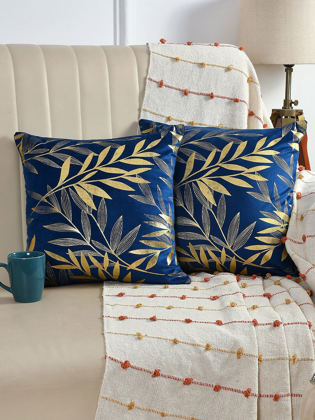 

AEROHAVEN Blue & Gold-Toned 2 Pieces Floral Printed Velvet Square Cushion Covers