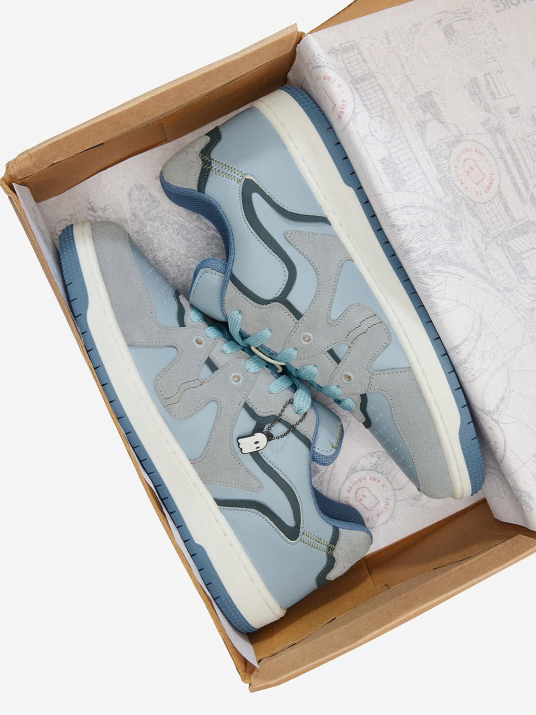 

The Souled Store Men Colourblocked Lightweight Lace-Up Sneakers, Grey