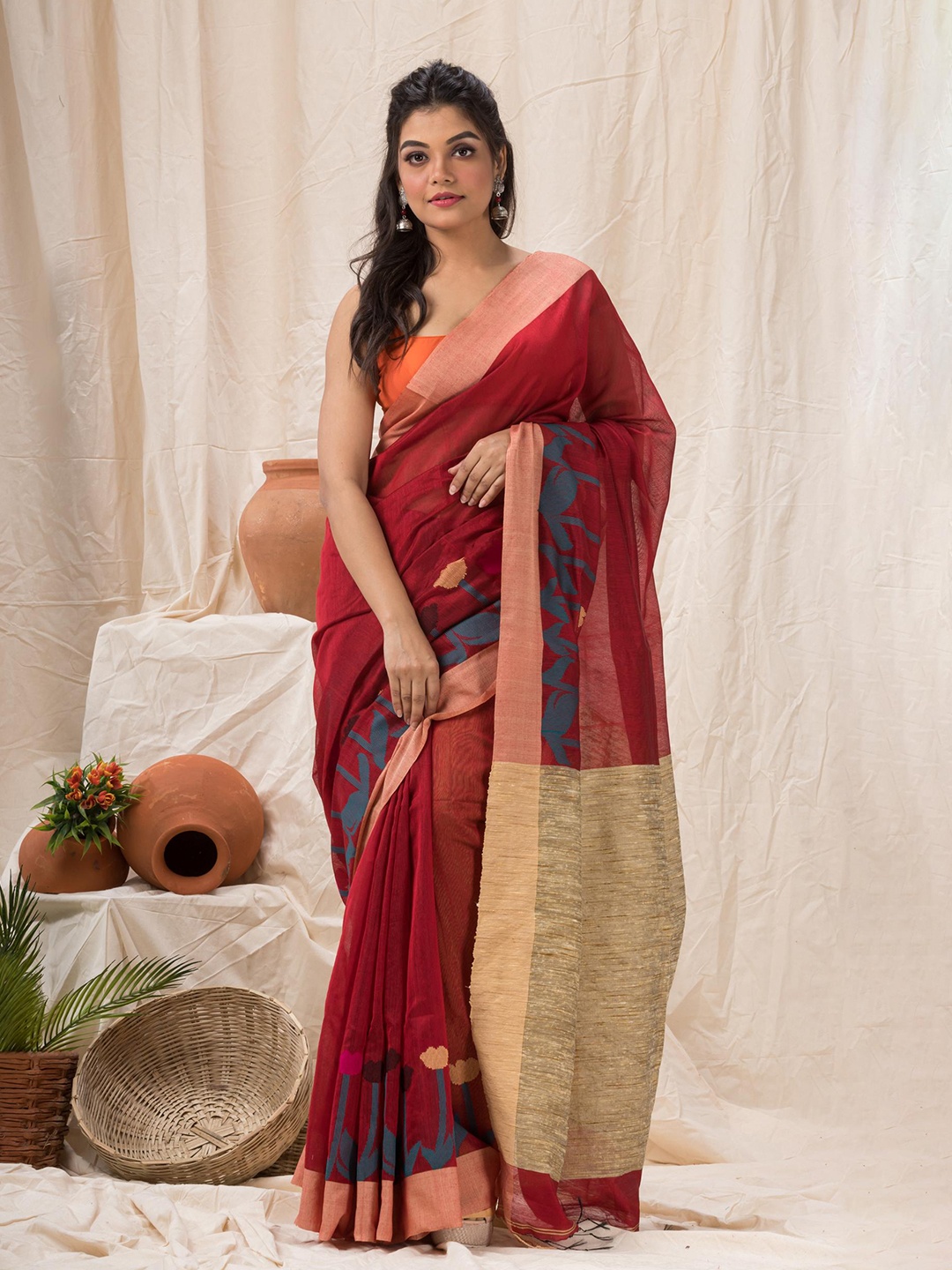 

Angoshobha Ethnic Motifs Woven Design Jamdani Saree, Maroon