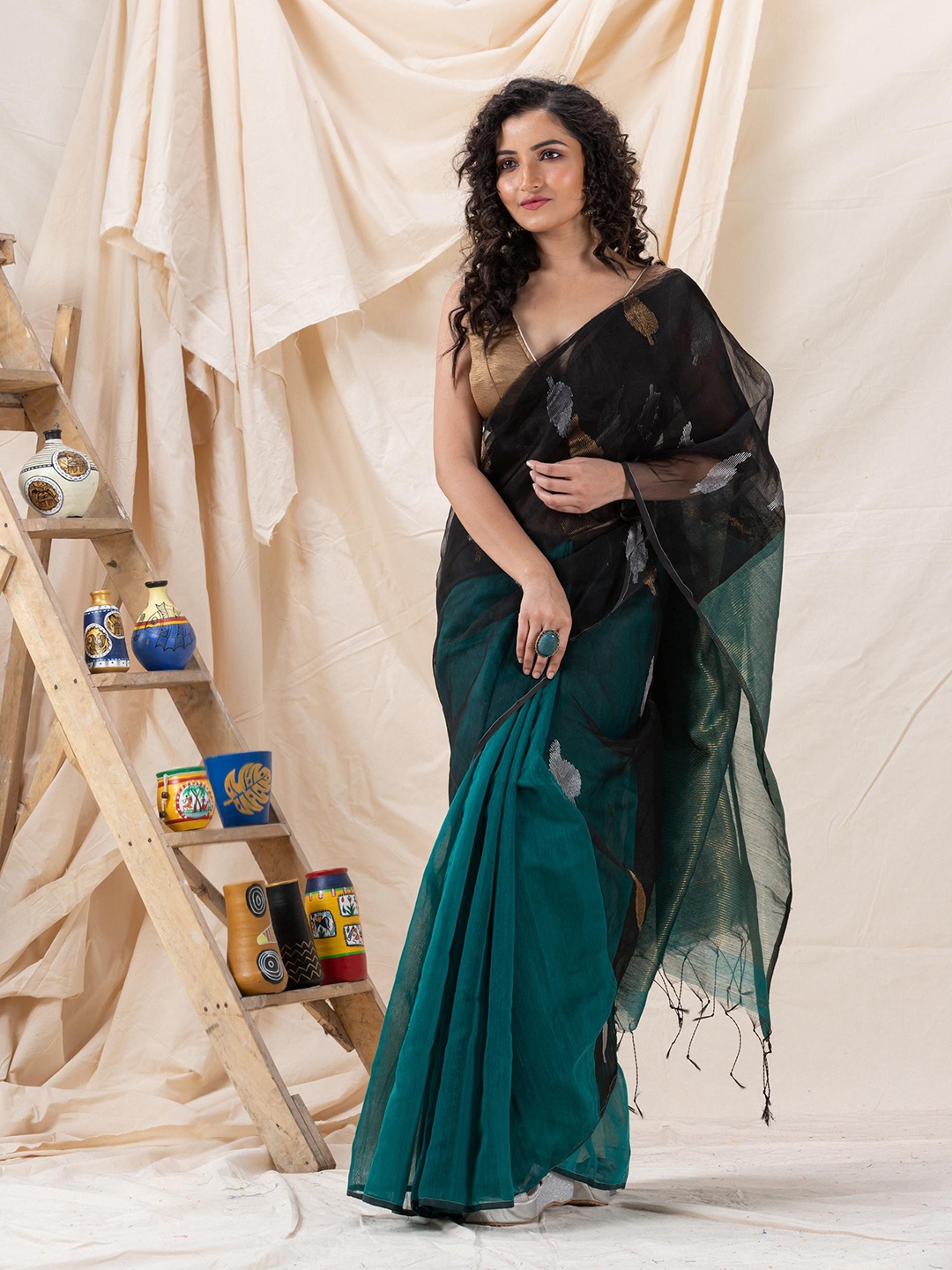 

Angoshobha Ethnic Motifs Woven Design Jamdani Saree, Teal