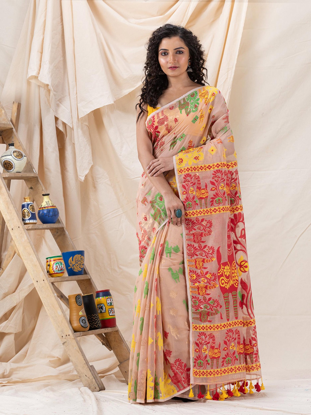 

Angoshobha Ethnic Motifs Woven Design Jamdani Saree, Peach