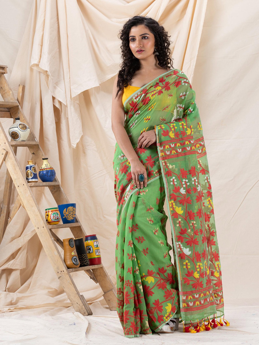 

Angoshobha Ethnic Motif Woven Design Jamdani Saree, Green