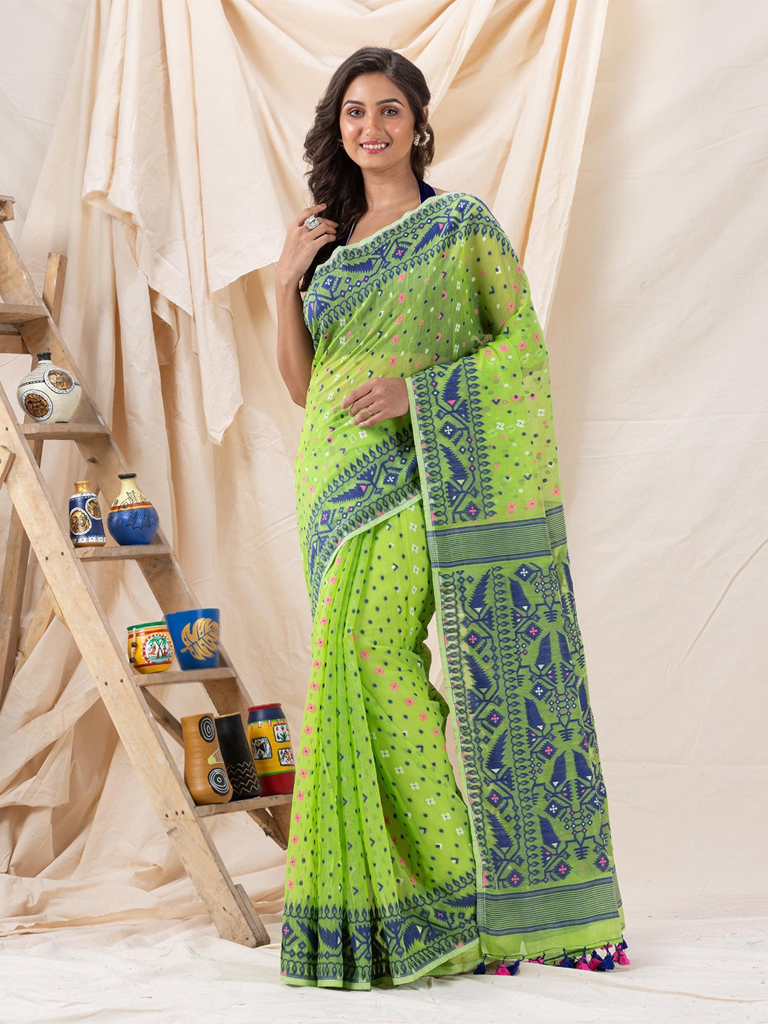 

Angoshobha Ethnic Motif Woven Design Jamdani Saree, Green
