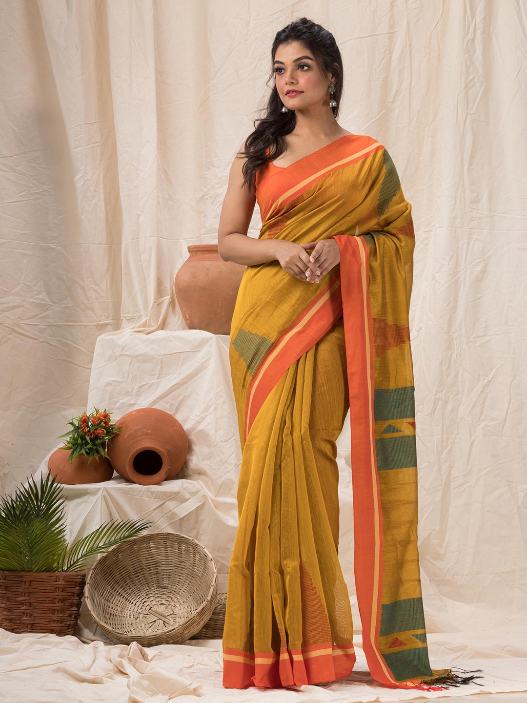 

Angoshobha Ethnic Motif Woven Design Jamdani Saree, Yellow