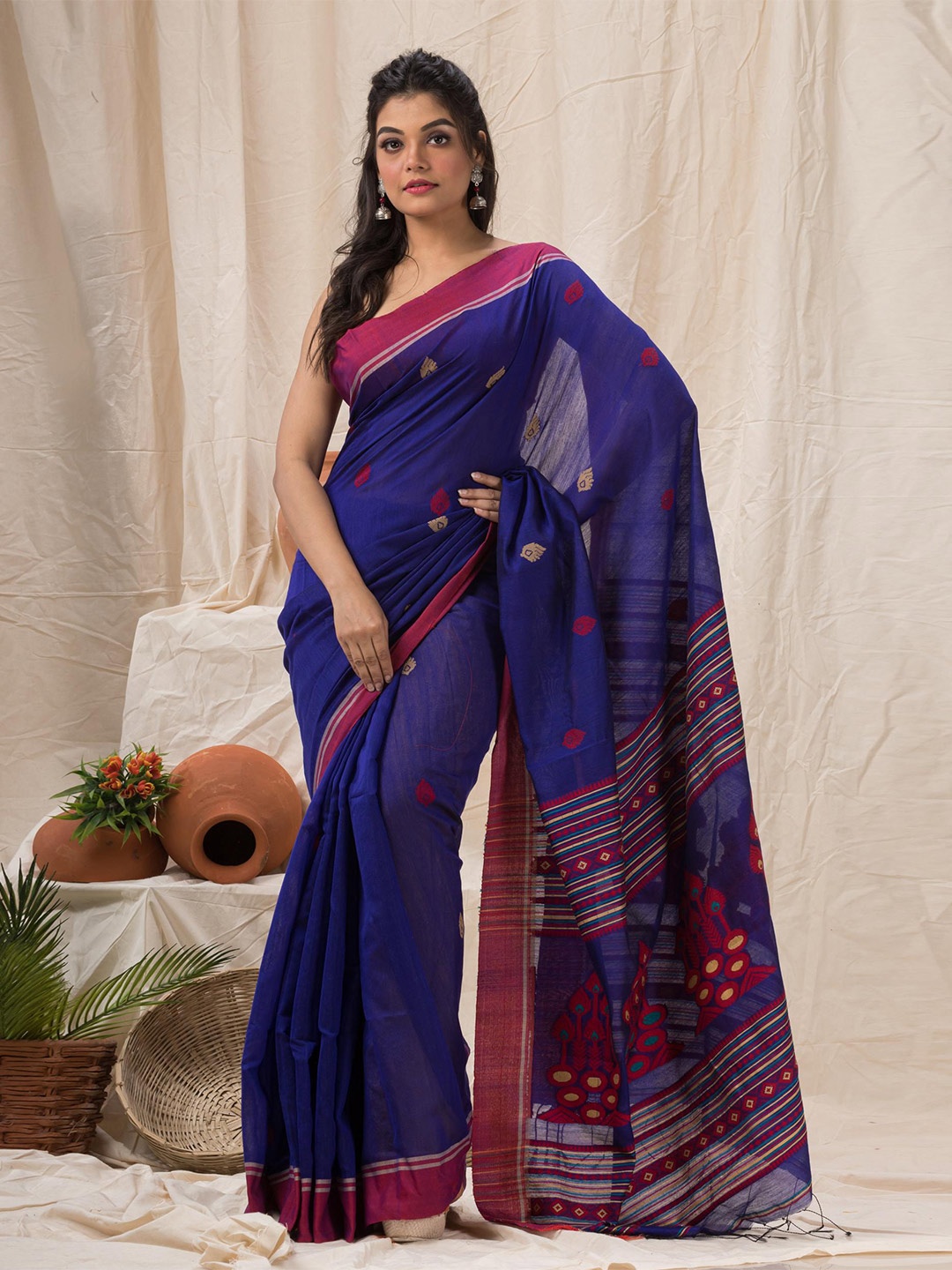 

Angoshobha Ethnic Motif Woven Design Jamdani Saree, Navy blue