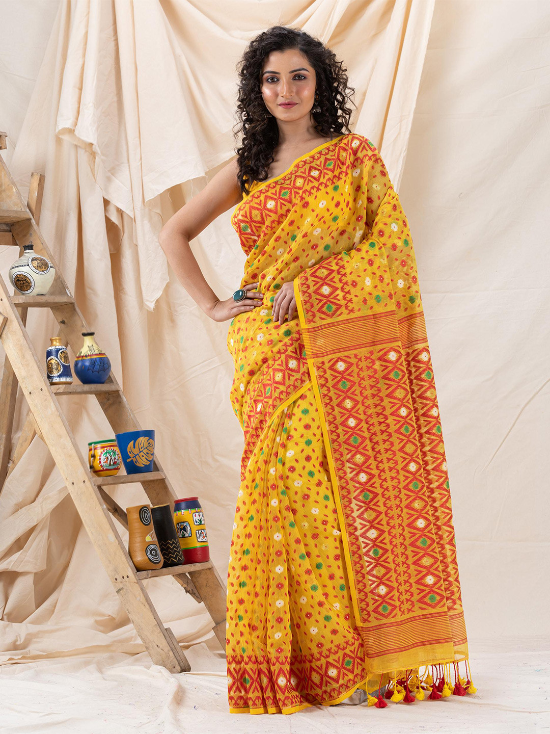 

Angoshobha Ethnic Motifs Woven Design Jamdani Saree, Yellow