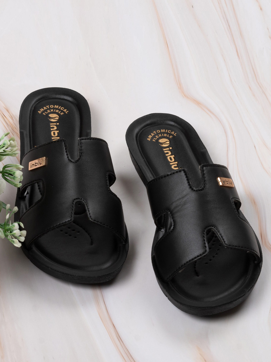 

Inblu Women Lightweight & Anti-Skid Open Toe Flats, Black