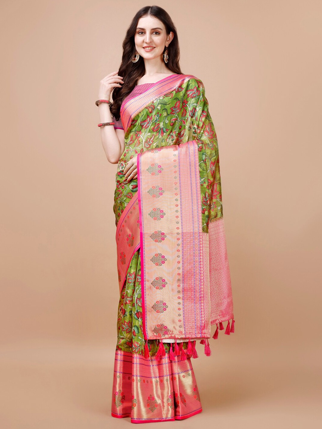 

JUST FASHION Floral Printed Zari Silk Blend Muga Saree, Green
