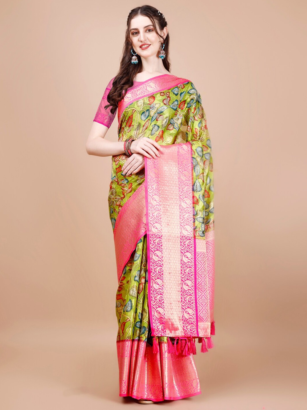 

JUST FASHION Floral Printed Zari Silk Blend Muga Saree, Green
