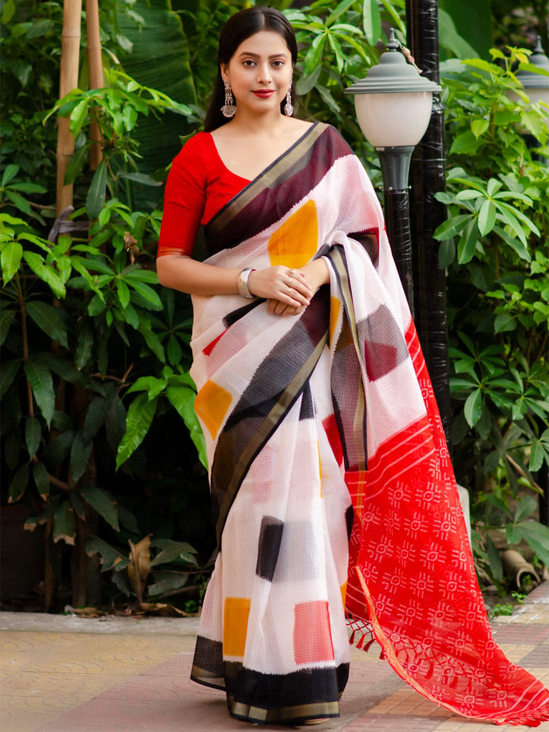 

STAVA CREATION Ethnic Motifs Designer Ikat Saree, White