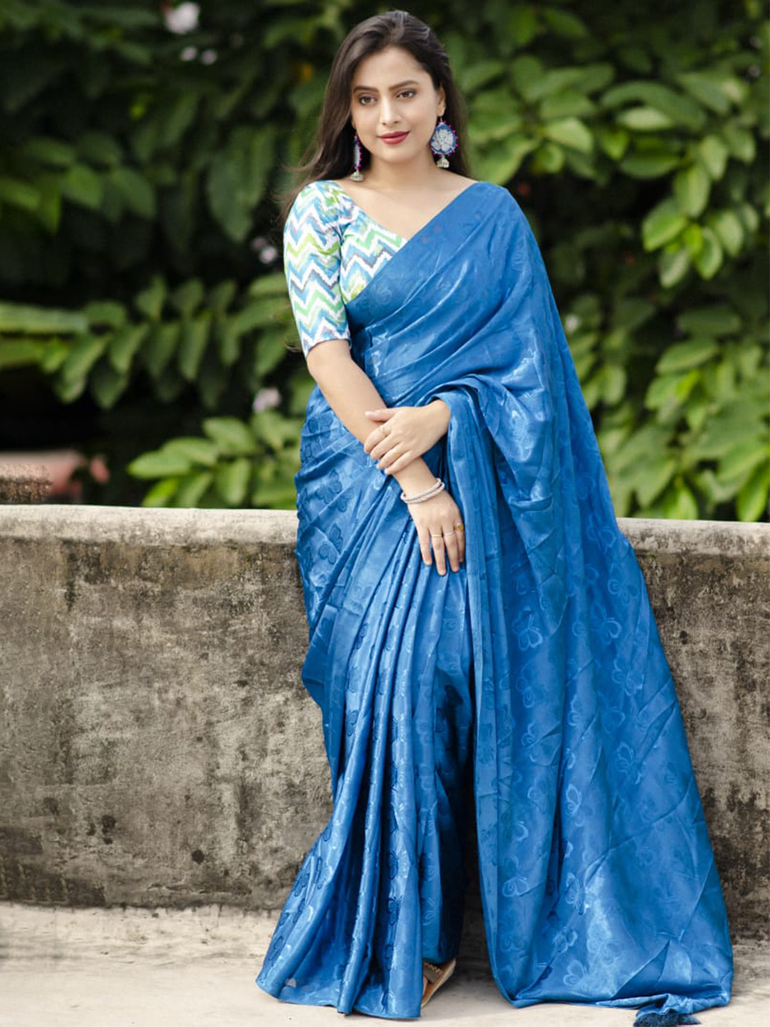 

STAVA CREATION Ethnic Motifs Silk Blend Designer Saree, Blue