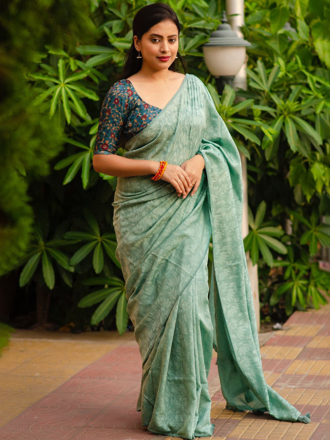

STAVA CREATION Green Woven Design Jute Silk Designer Saree