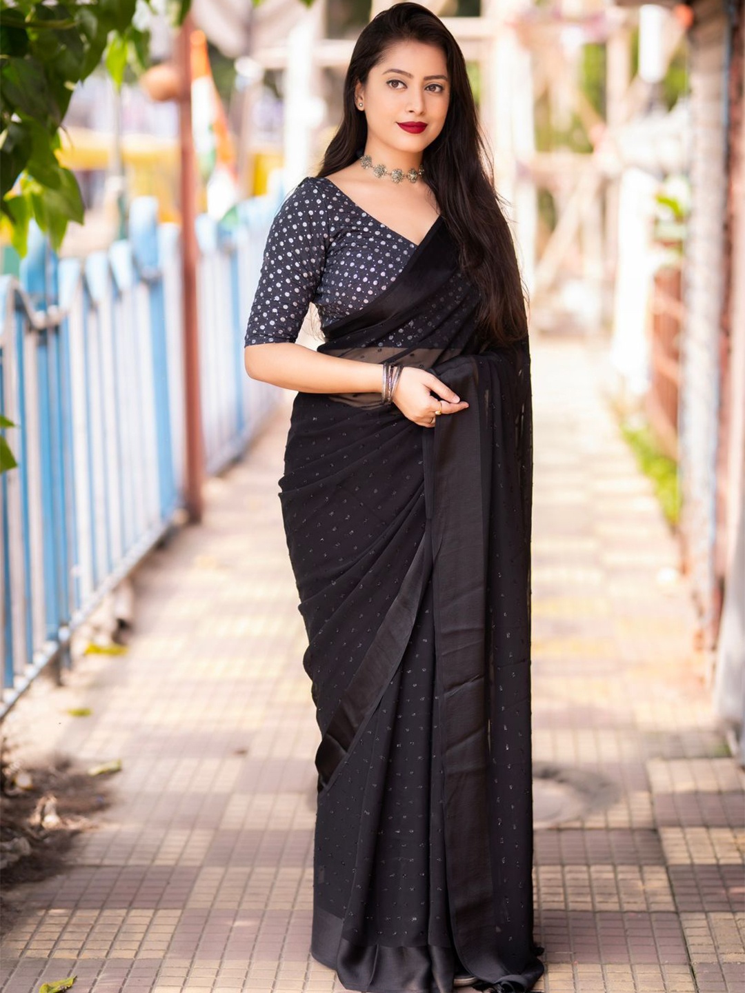 

STAVA CREATION Woven Design Poly Chiffon Designer Saree, Black