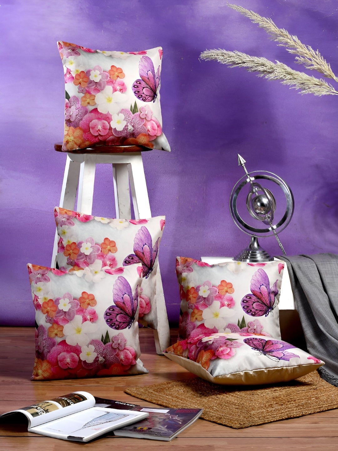 

ERIC LONDON White & Purple 5 Pieces Printed Square Cushion Covers