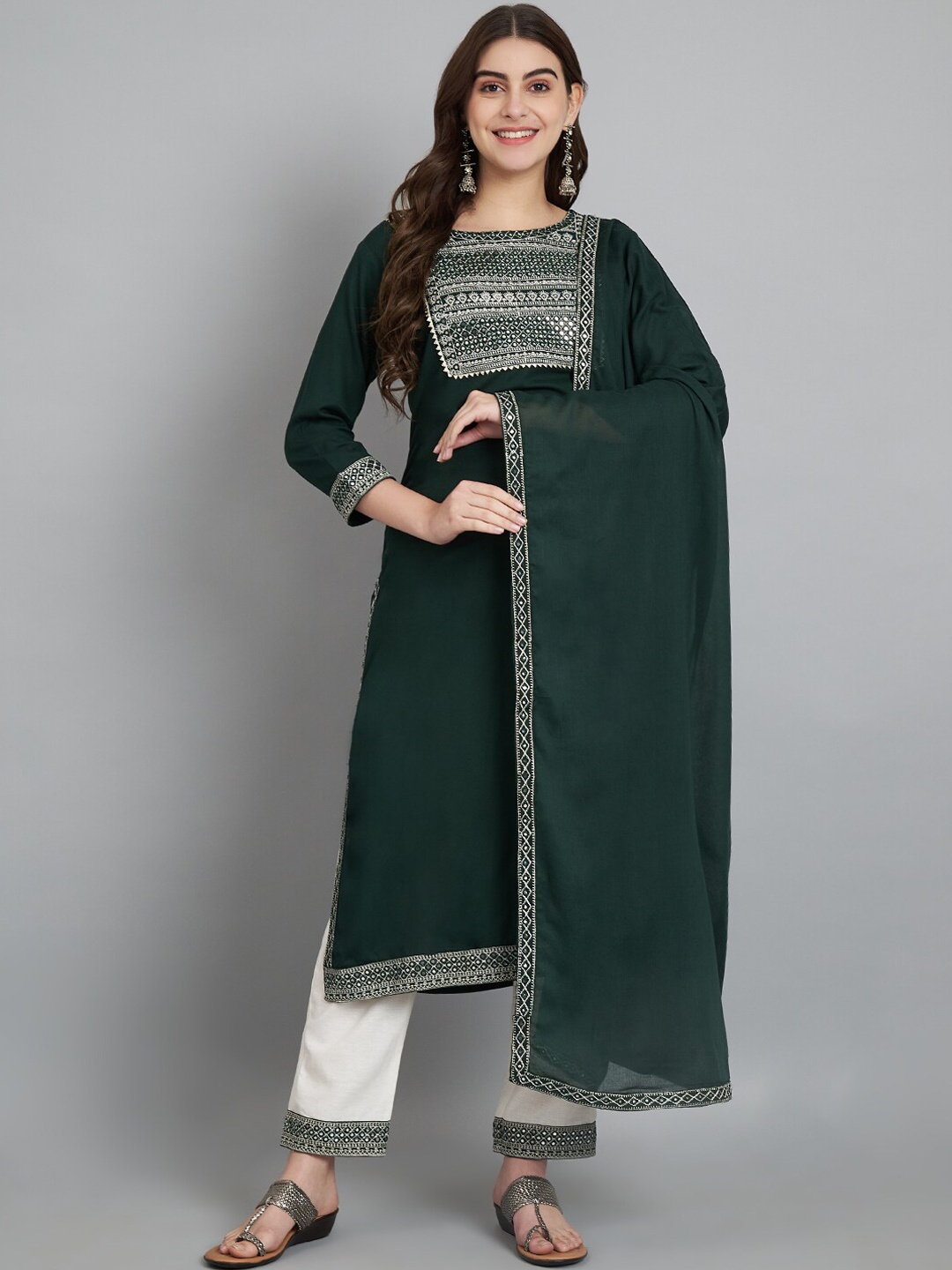 

ERISHA Ethnic Motif Embroidered Straight Kurta & Trousers With Dupatta, Green