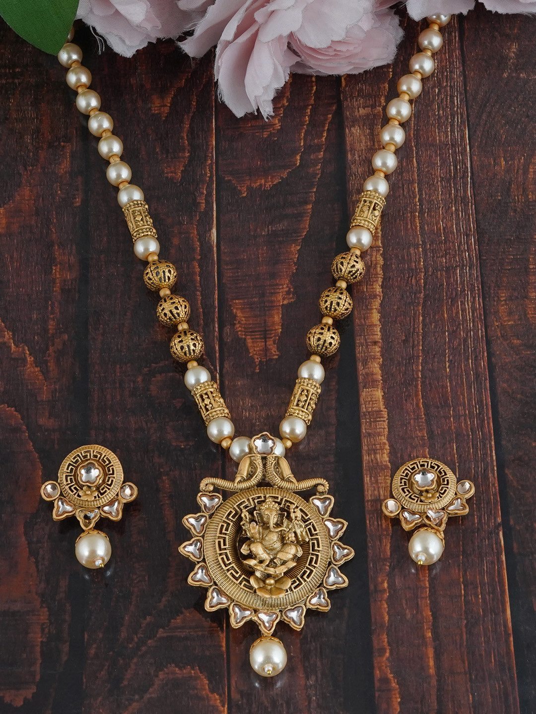 

MANSIYAORANGE Gold Plated Stone Studded & Beaded Temple Jewellery Set
