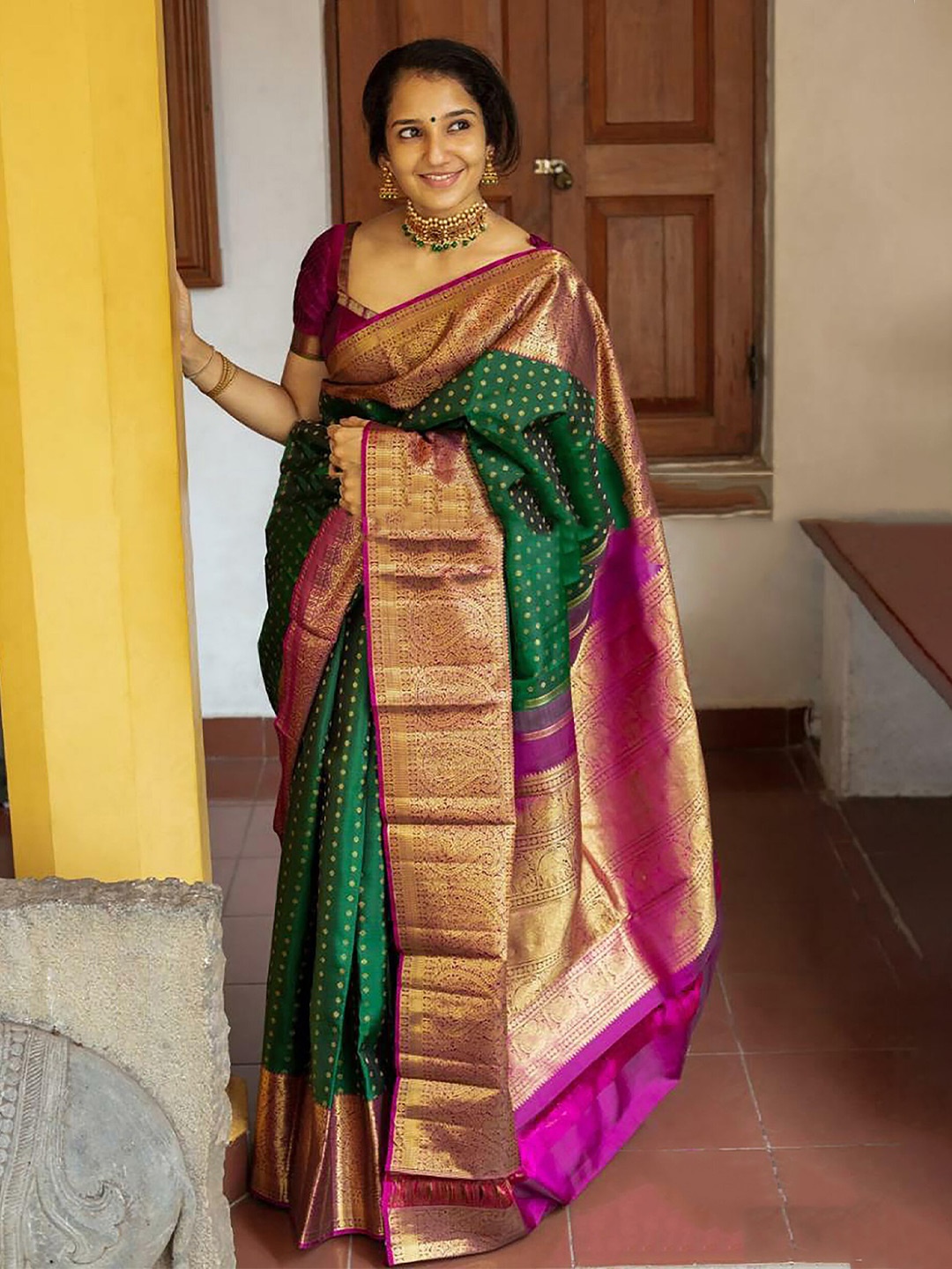 

KALINI Ethnic Motifs Woven Design Kanjeevaram Zari Saree, Green