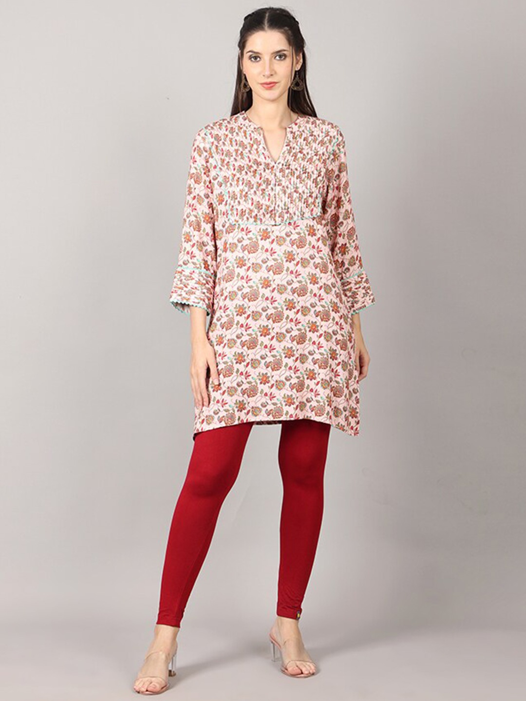 

MAIYEE Floral Printed Gotta Patti Mandarin Collar Straight Kurti, Pink
