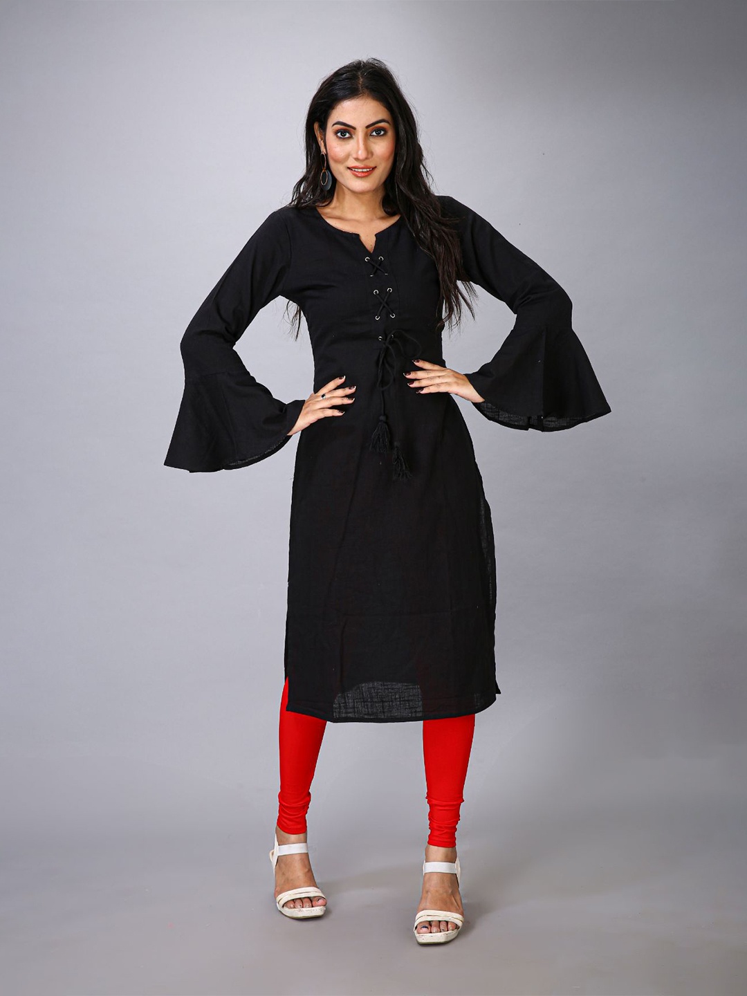 

MAIYEE Round Neck Bell Sleeves Kurta with Tassel, Black