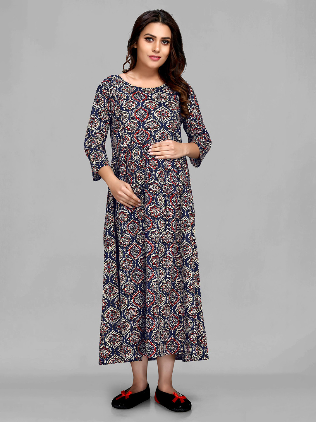 

MAIYEE Ethnic Motifs Printed Round Neck Maternity Fit & Flare Maxi Ethnic Dress, Grey