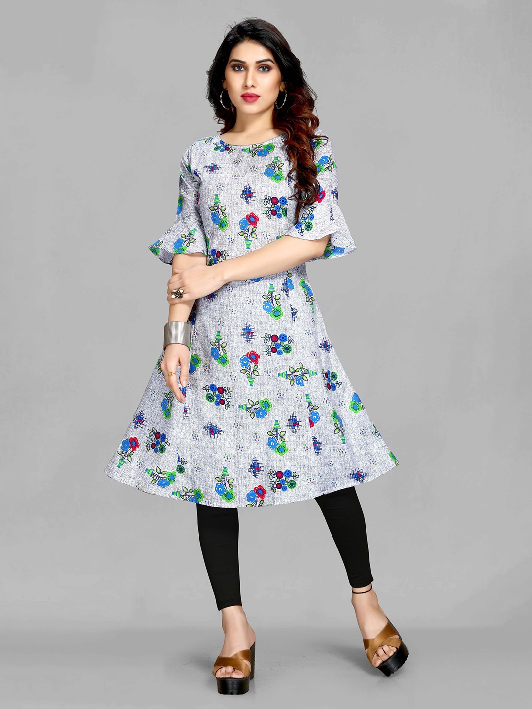 

MAIYEE Round Neck Bell sleeves Floral Printed A-line Kurta, Grey
