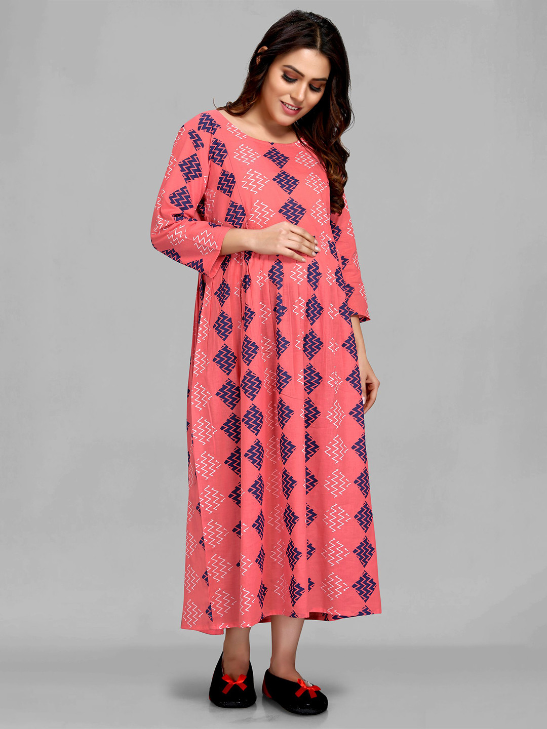 

MAIYEE Geometric Printed Round Neck Maternity Cotton Fit & Flare Maxi Ethnic Dress, Pink