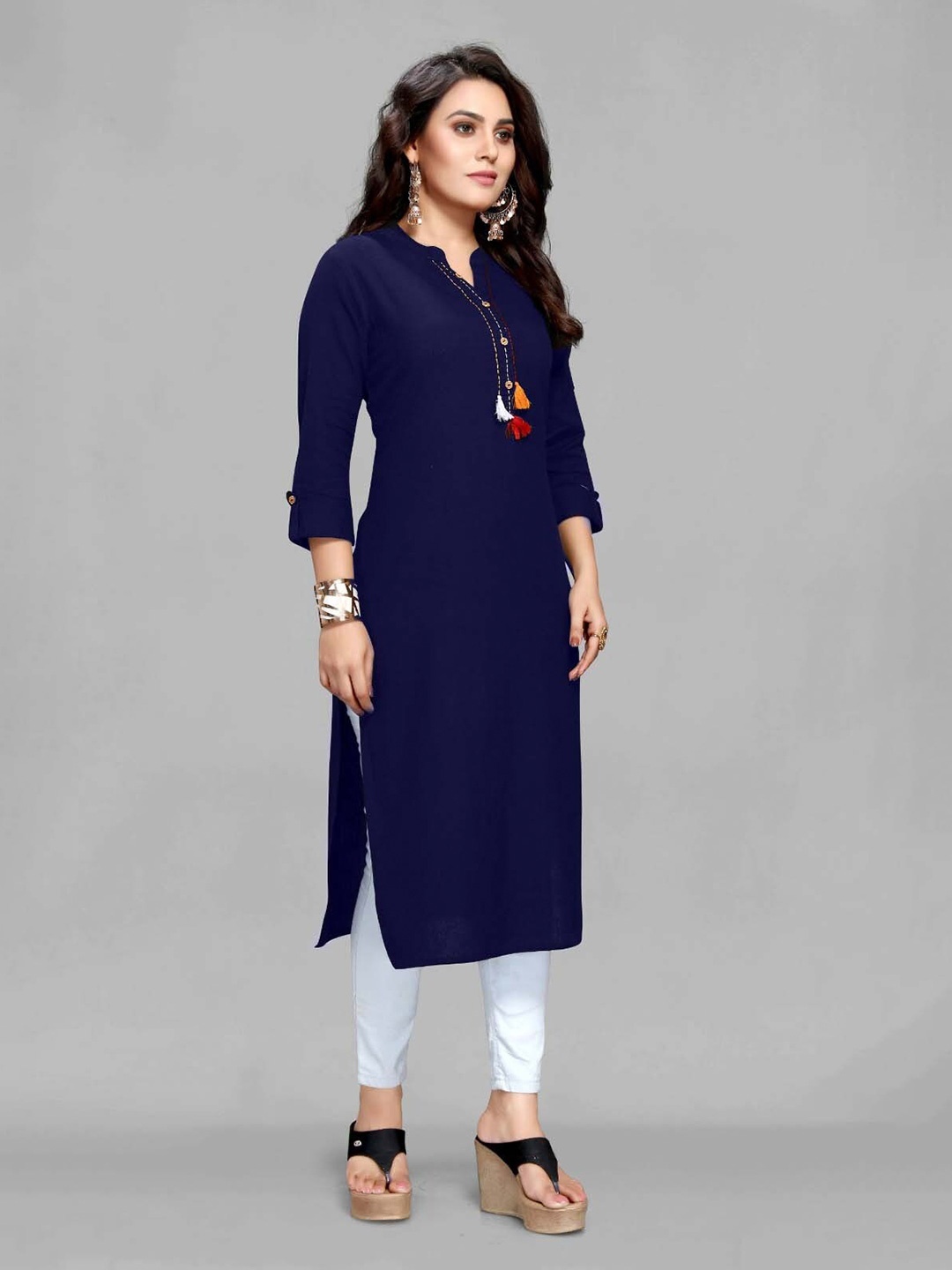 

MAIYEE Tassel Detail Straight Kurta, Navy blue