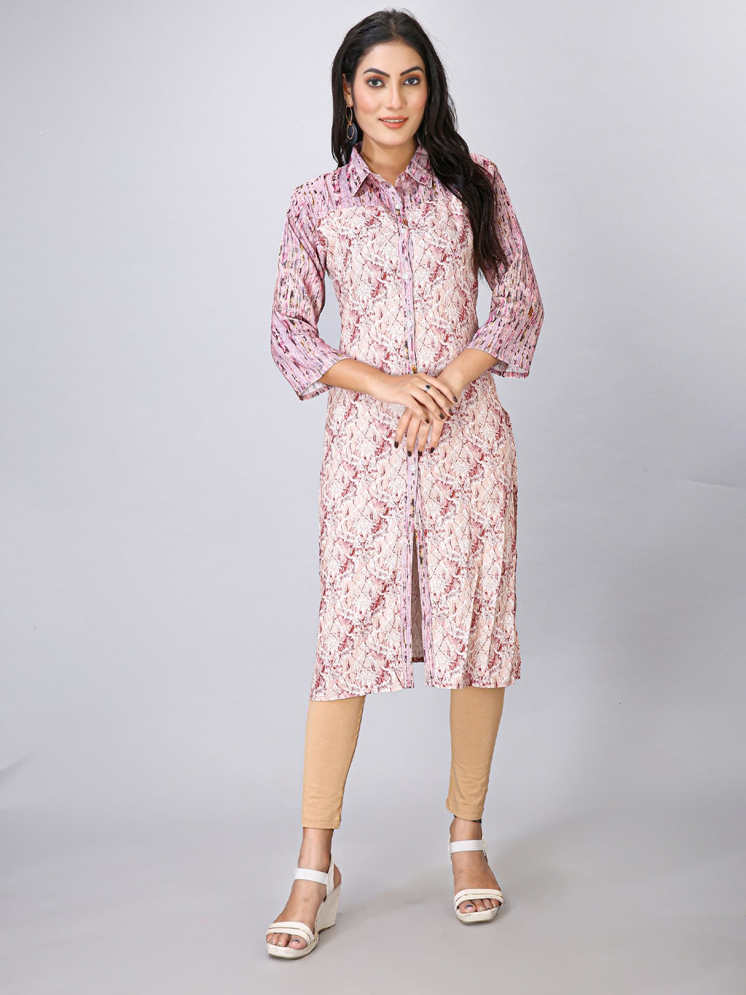 

MAIYEE Floral Printed Shirt Collar Straight Kurta, Pink