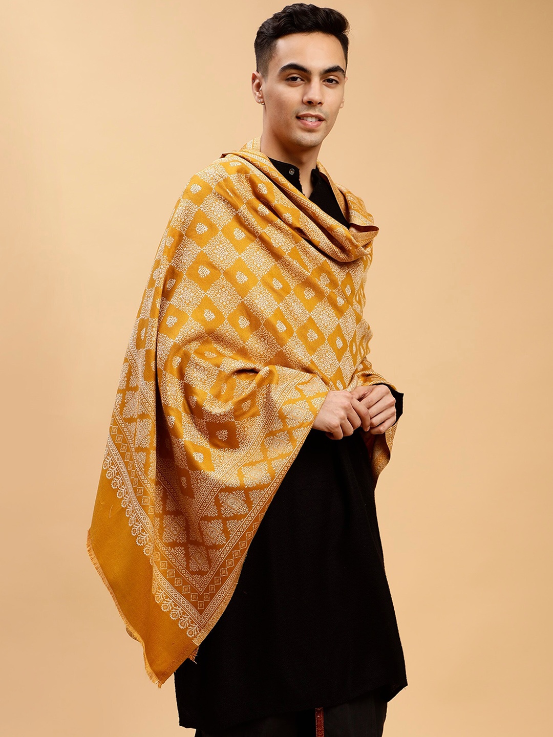 

Tweedle Men Geometric Woven Design Shawl, Yellow