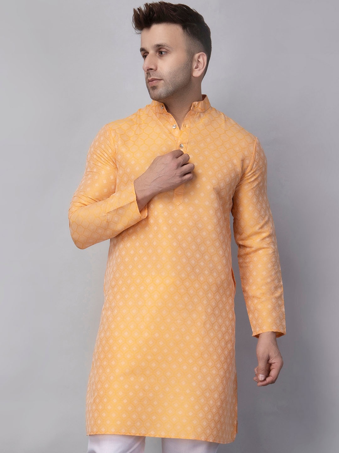 

Hangup Geometric Mandarin A-Line Kurta, Yellow