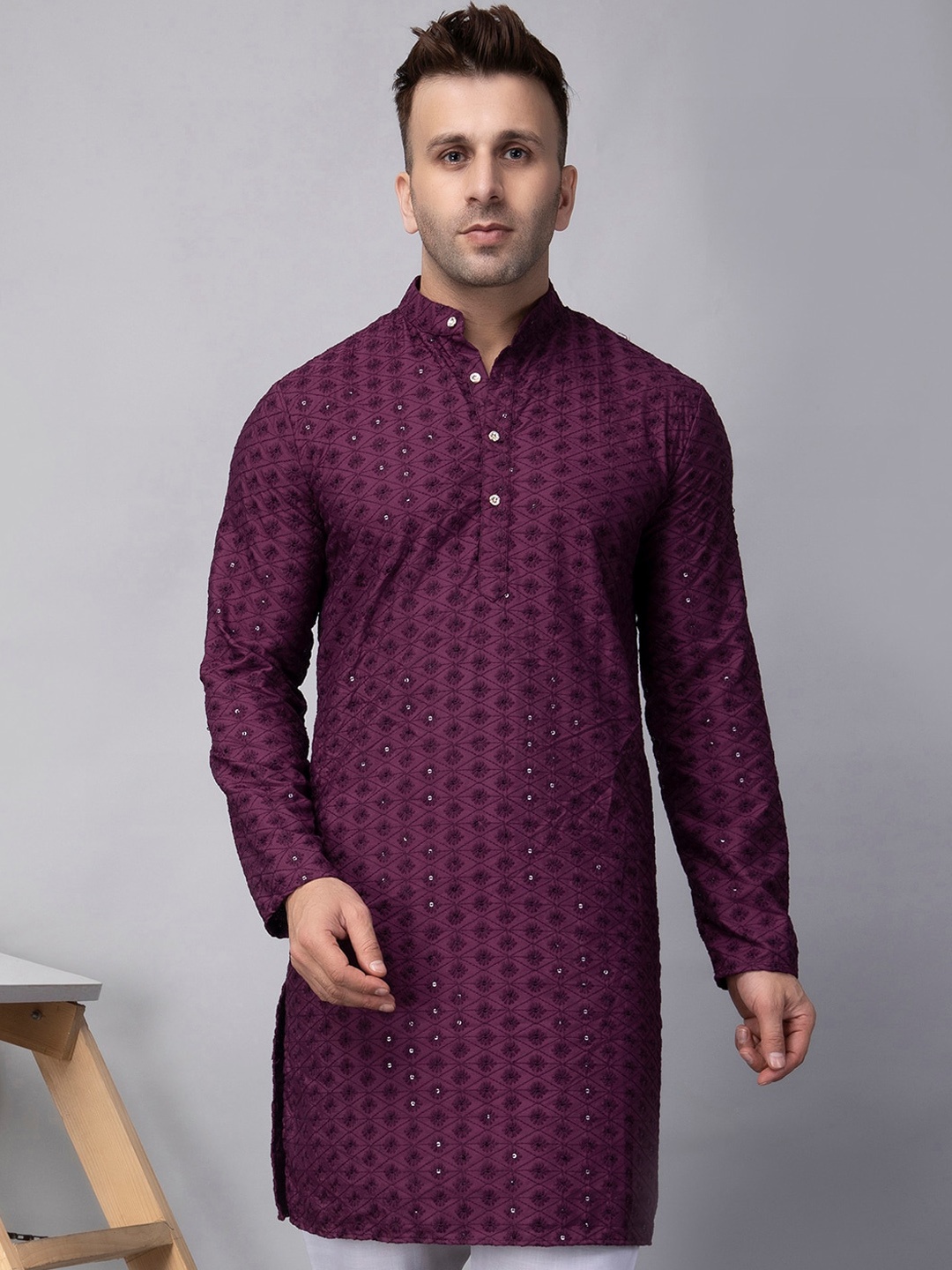 

Hangup Embroidered Mandarin Collar A-Line Kurta, Purple